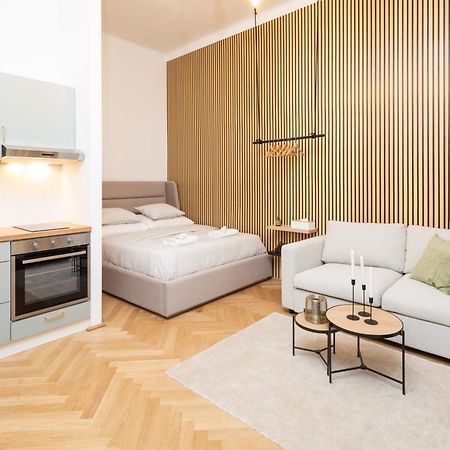 דירות וינה Charming Retreat Walking Distance From Town Centre מראה חיצוני תמונה