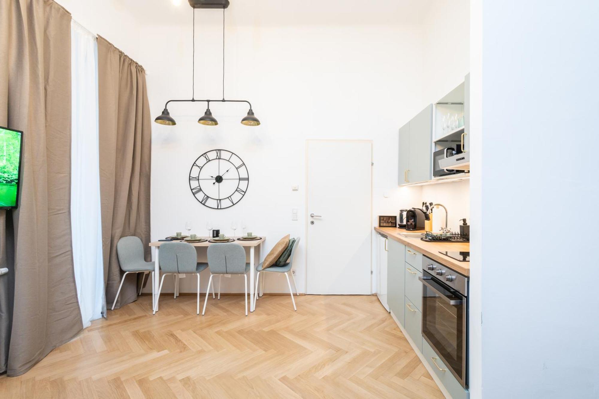 דירות וינה Charming Retreat Walking Distance From Town Centre מראה חיצוני תמונה