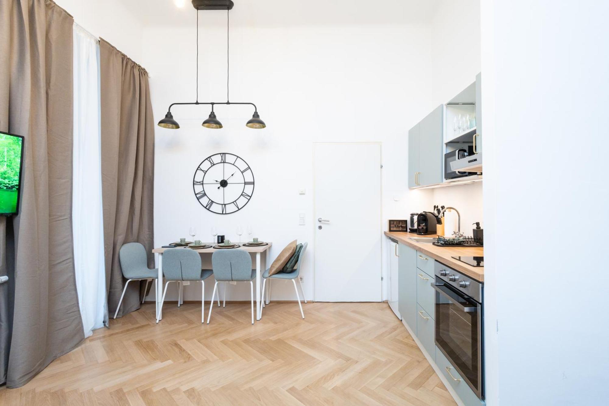 דירות וינה Charming Retreat Walking Distance From Town Centre מראה חיצוני תמונה